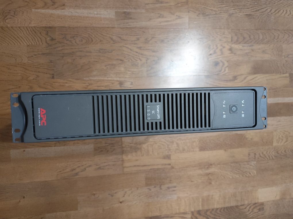 ДБЖ АРС smart ups sc 1500 з АКБ.