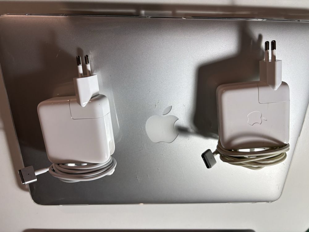 Apple Macbook Air 13” inico 2015