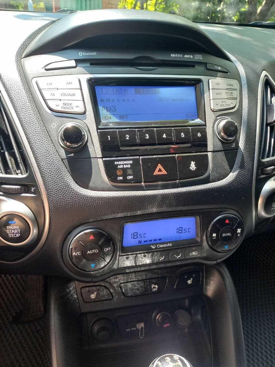 Продаю Hyundai ix35 - 4WD, комплектація максимальна