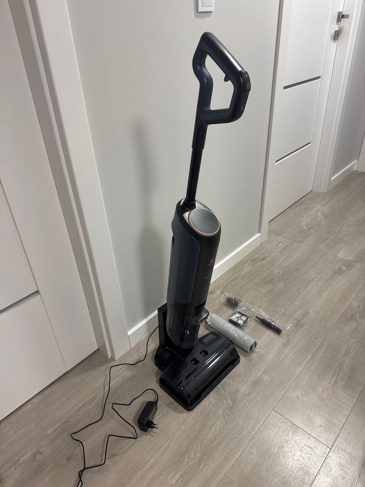 Odkurzacz ELECTROLUX EW81U3DB Aqua Ultimate 800