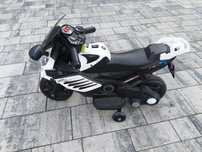 Motor na akumulator