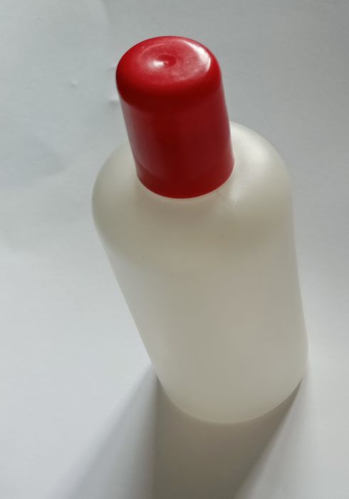 Butelka HDPE 100 ml z korkiem