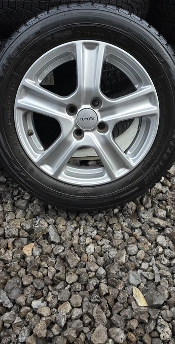 4x Koła Toyota 175 65 R15 Felgi 4x100 ET 39