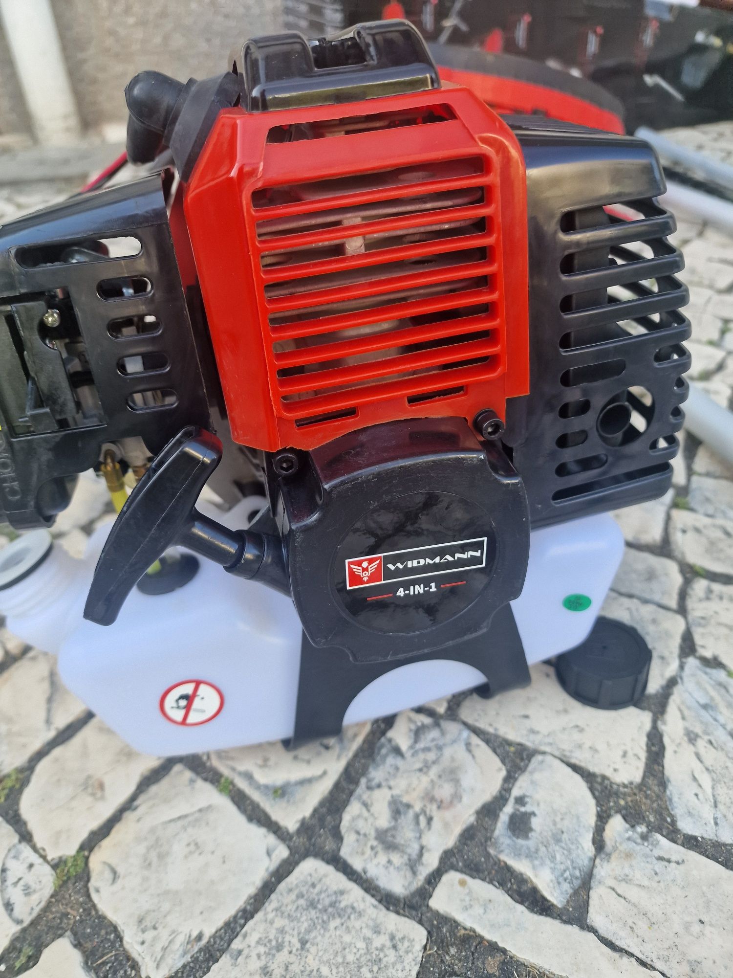 Máquina de cortar erva nova