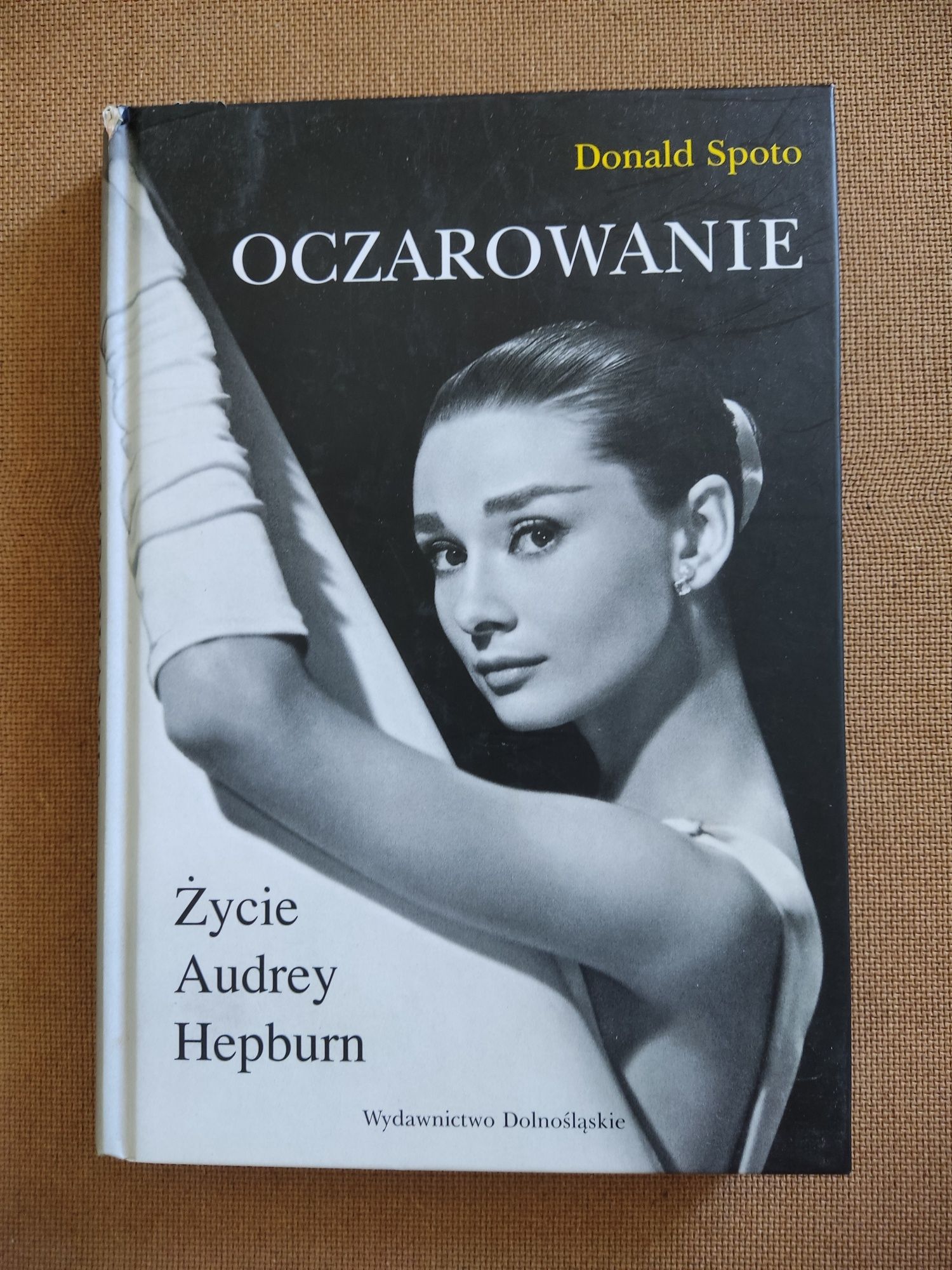 Oczarowanie Życie Audrey Hepburn - Donald Spoto