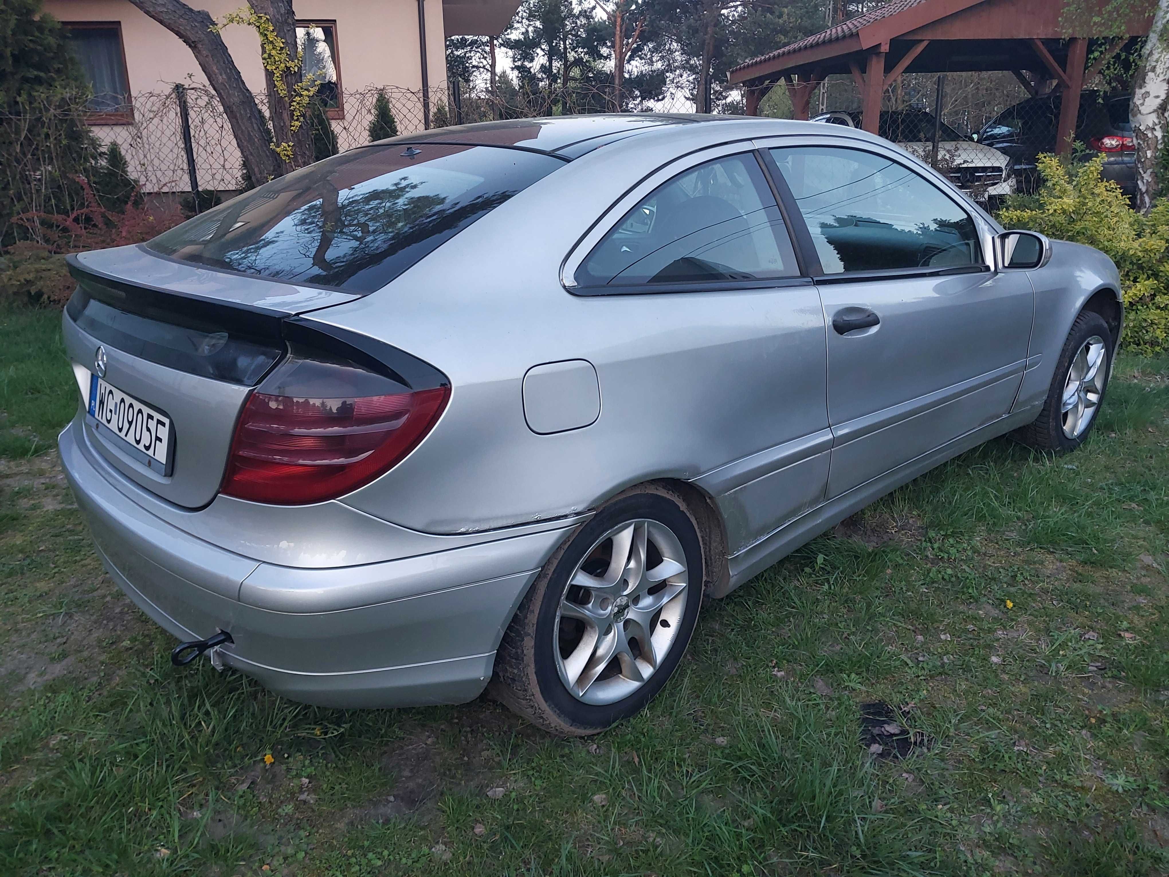 Mercedes  C220 brak silnika