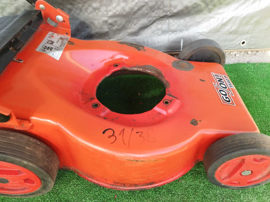 31. Laweta/wózek/obudowa do kosiarki 38 cm napęd