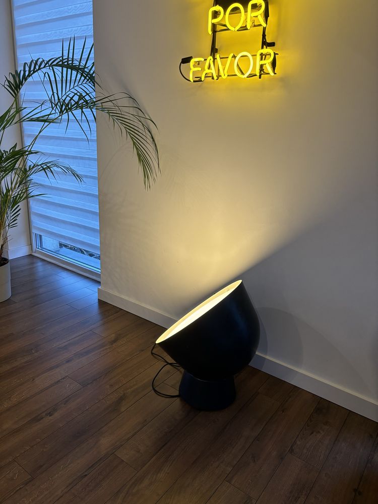 Lampa stojaca antracytowa