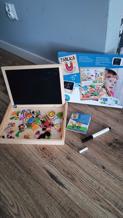 Tablica kredowo magnetyczna na wsi