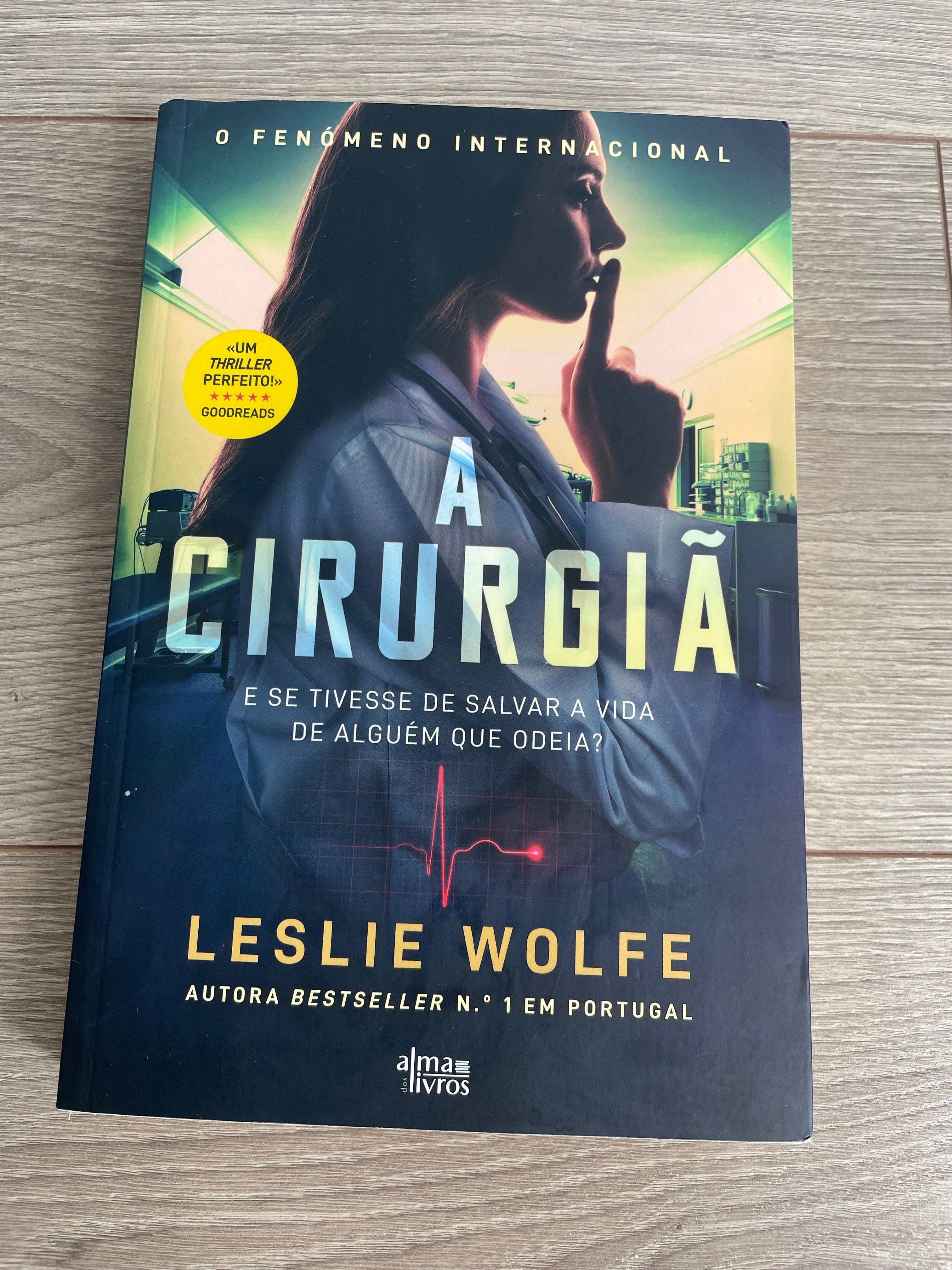A cirurgiã de Leslie Wolfe