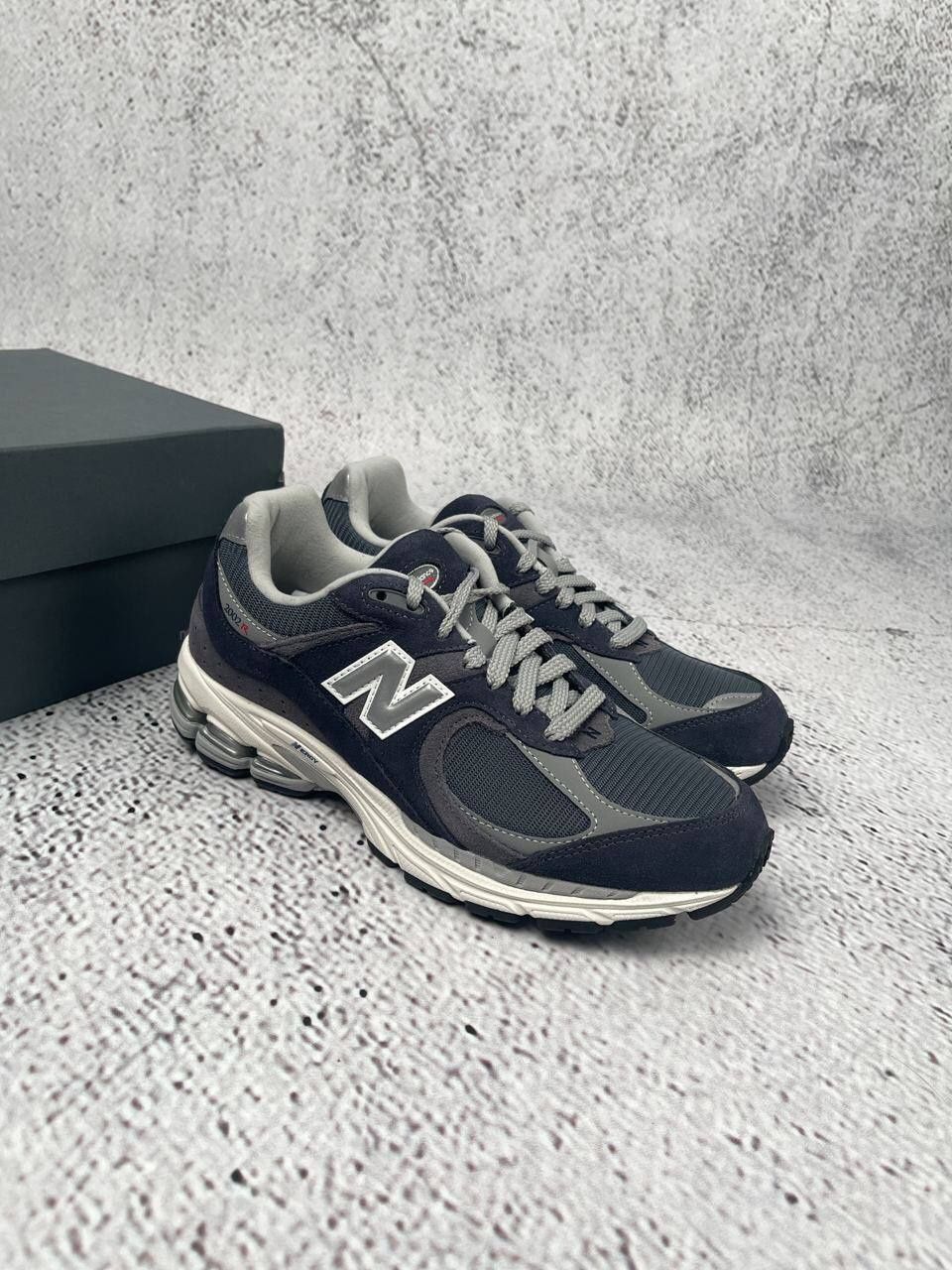 New Balance 2002R