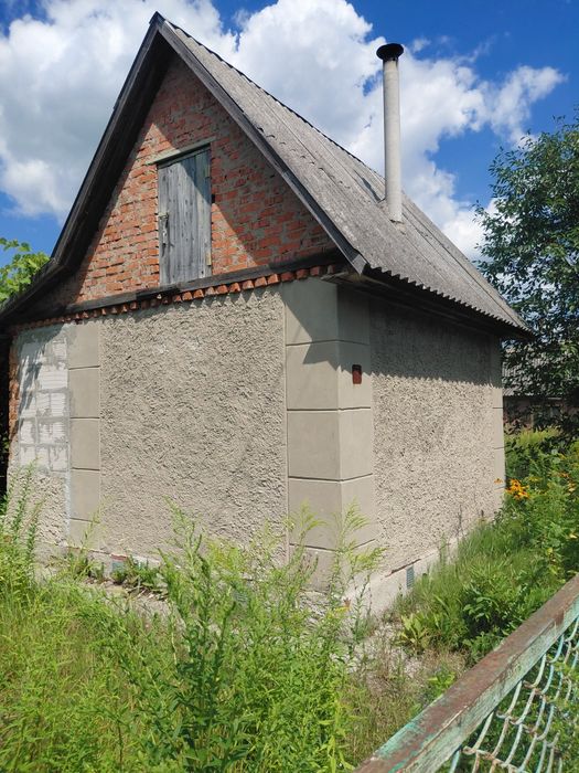 Дача з грубою в передмісті Чернігова