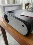 Projetor LED 1080p Nativo usando uma vez para review no youtube