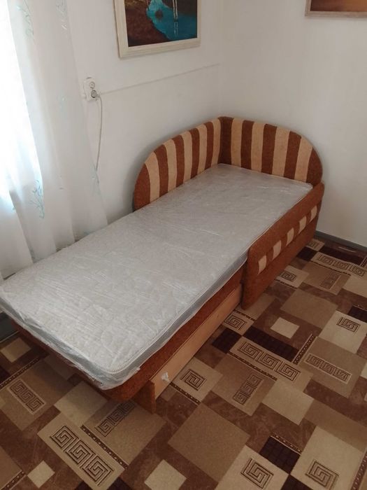 Диван-крісло в гарному стані