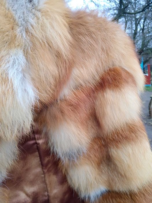 Продам гламурну жилетку Лисичка