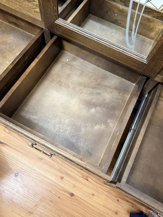 Шафа з натурального дерева дуб