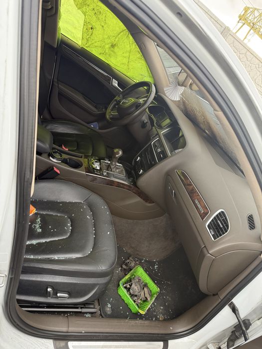 Audi a4 під відновлення