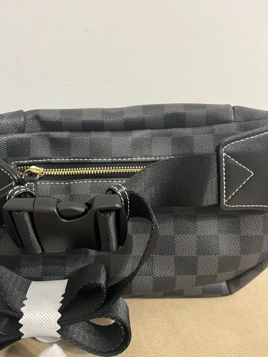 Чоловіча сумка бананка