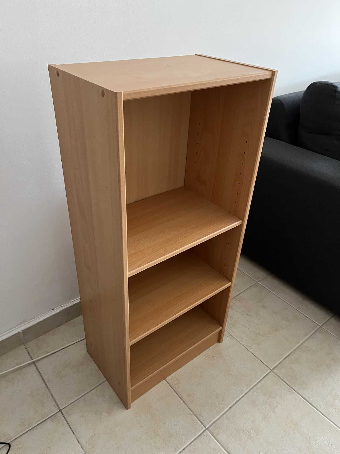 Estante de prateleiras ideal para CDs , DvDs ,  Jogos de consolas