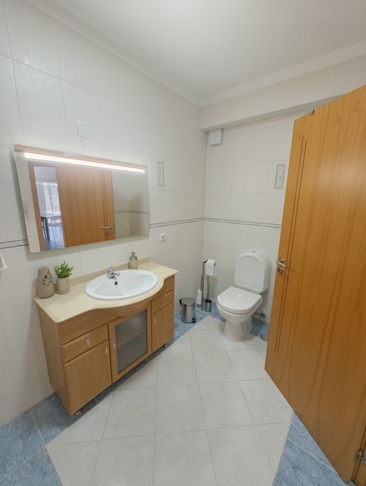 Apartamento T3 c/garagem p/2 carros