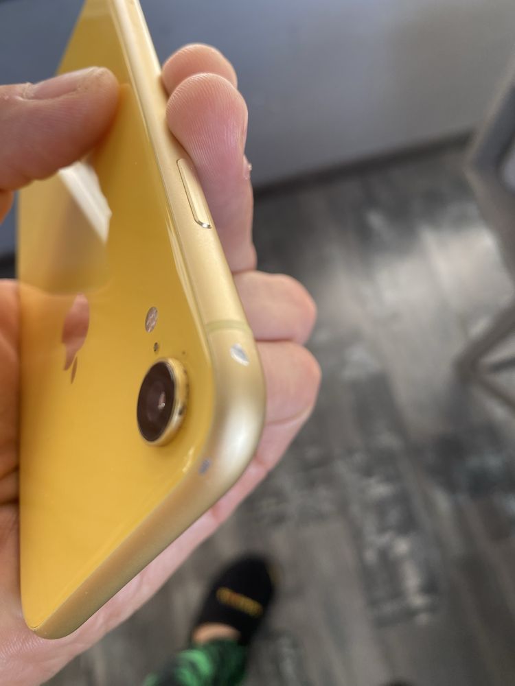 IPhone XR 64 гБ у відмінному стані