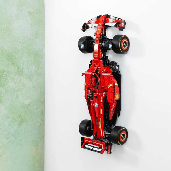Uchwyt Ścienny na Zestaw LEGO Technic 42207 F1 Ferrari SF-24 Formuła 1