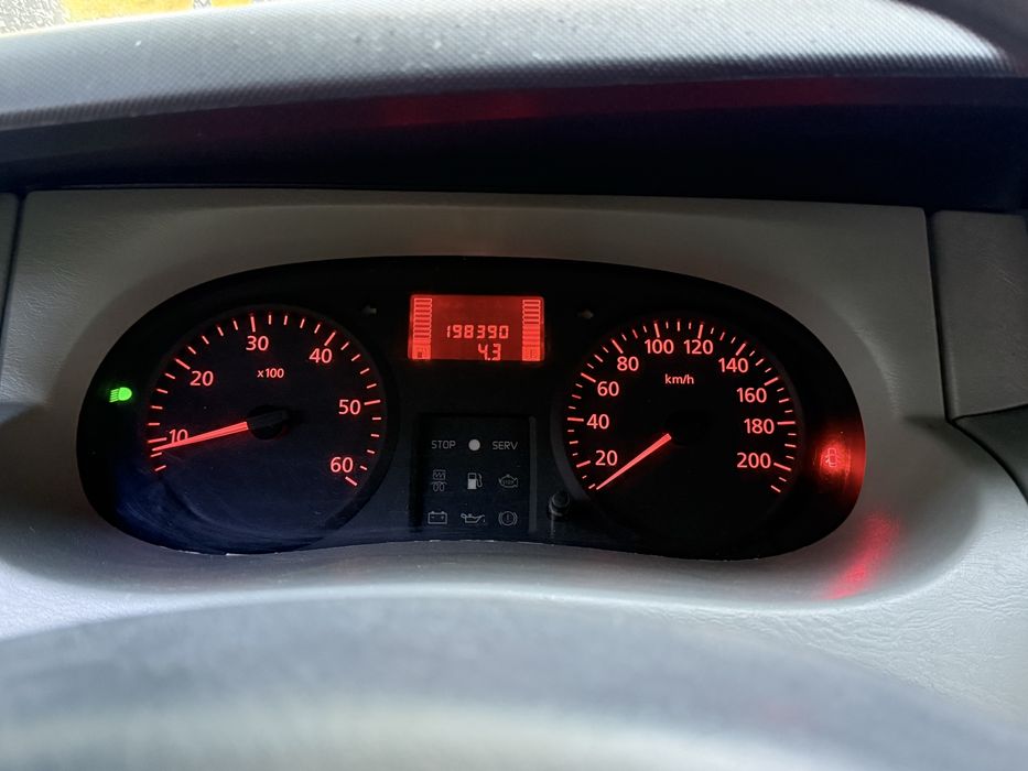 Продам  Renault Trafic 1.9 D Long