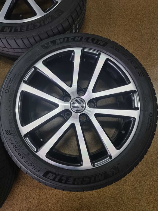Диски оригінал Volkswagen 5×112 R18 J7.5 ET 51 з гумою