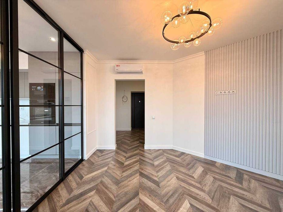 Видова 2.5 кім з ремонтом в обжитій новобудові!