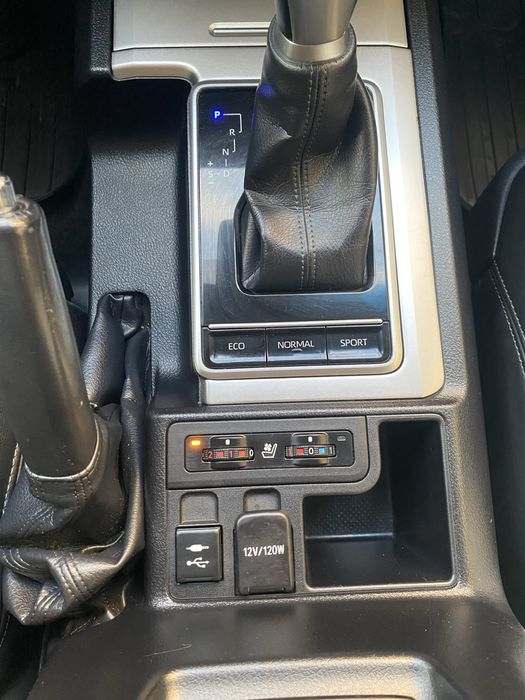 Продам Toyota Land Cruiser Prado