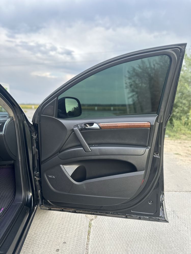 Audi Q7 4l продам