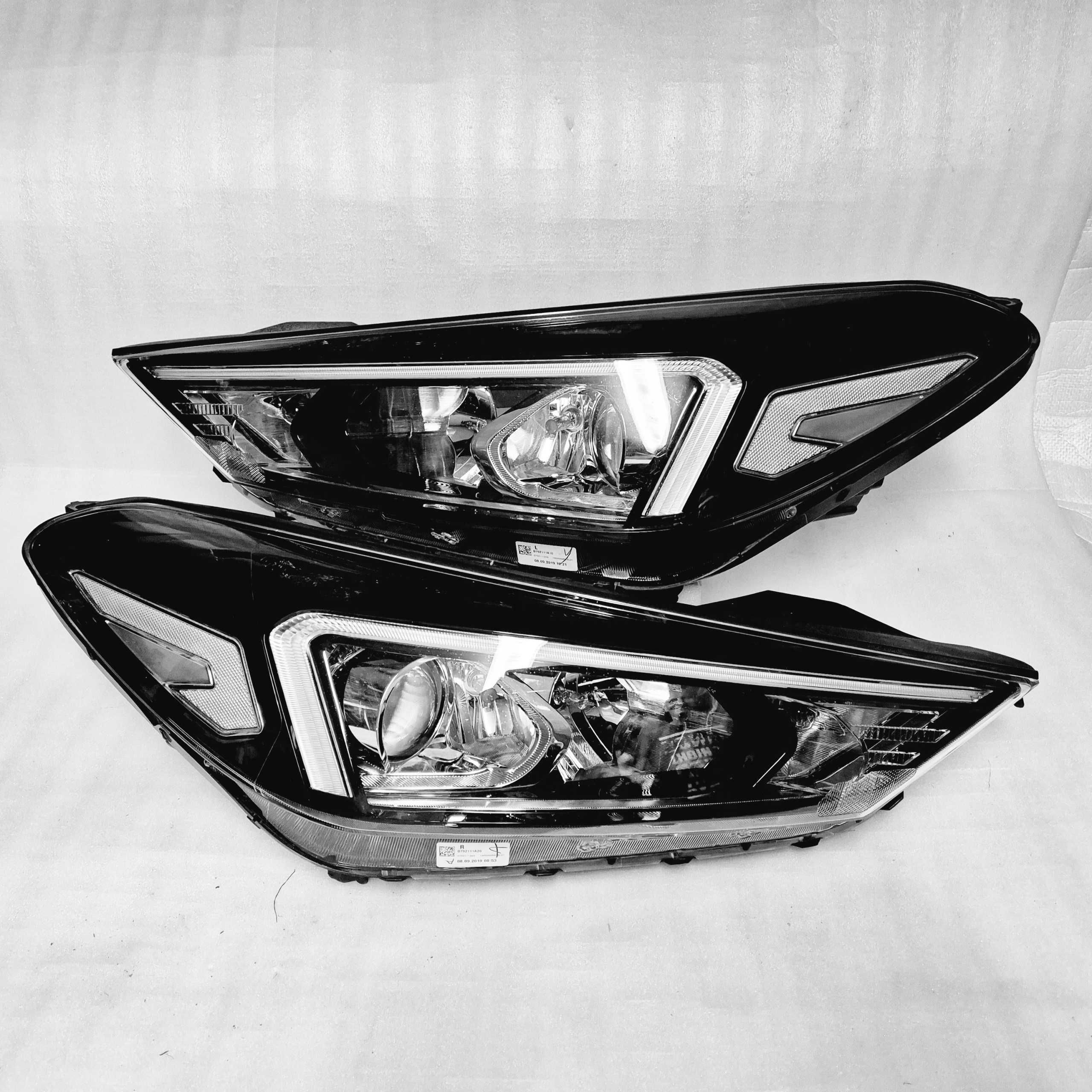 HYUNDAI TUCSON III Фары передние фонари