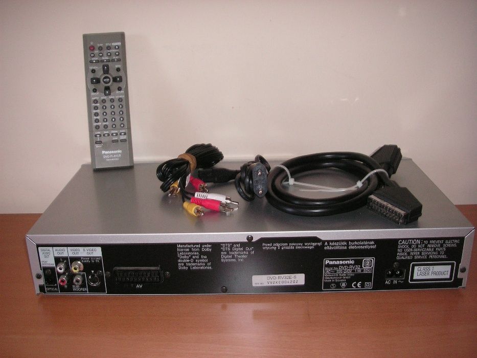 DVD Panasonic RV 32 (Impecável)