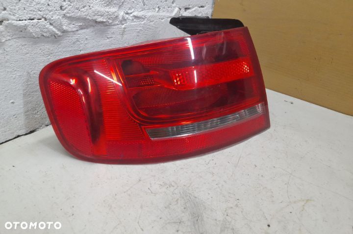 Lampa lewy lewa tył audi a 4 b8