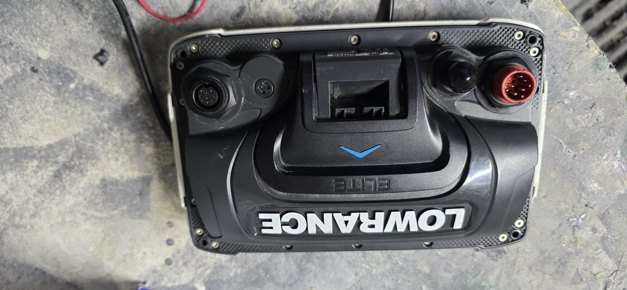 Продам ехолот lowrance elite 7ti