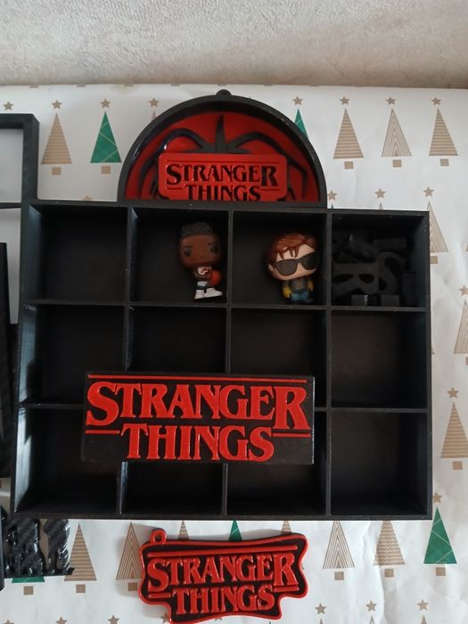 Stranger Things/ Дивнi Дива