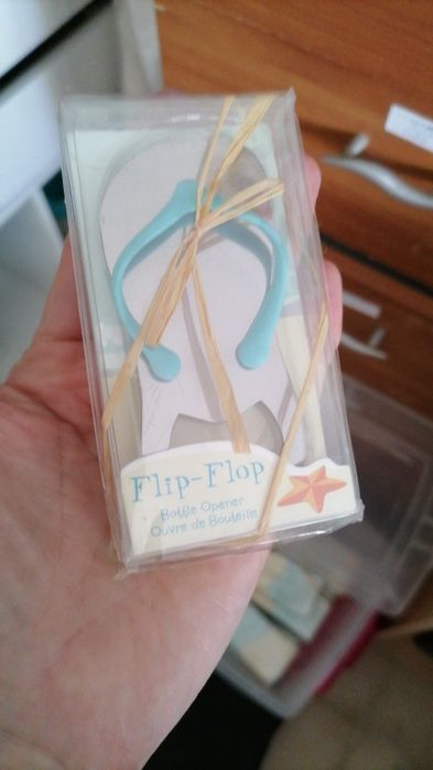 Abre garrafas chinelos