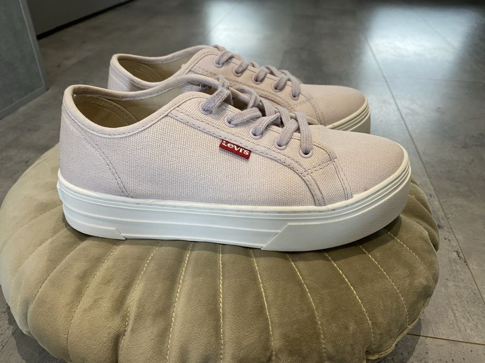 Trampki Levi’s Tijuana rozmiar 37 tenisówki Levis