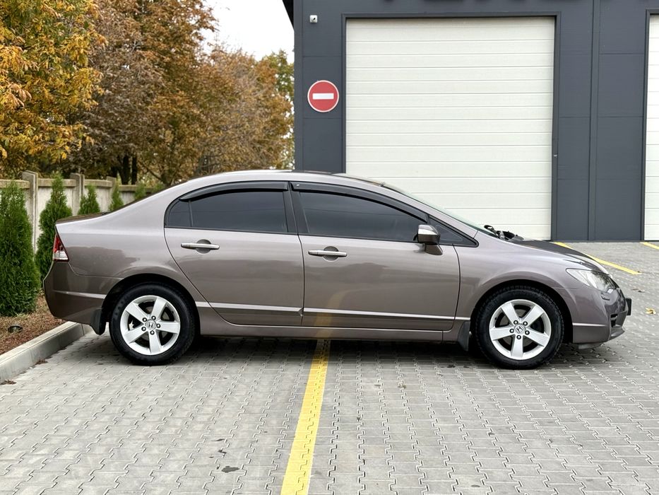 Honda Civic 4D, Полноценный Автомат, Газ-4