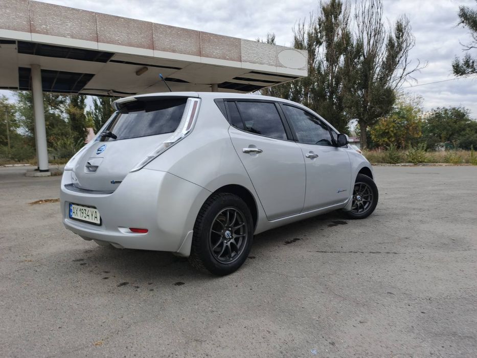 Nissan leaf 2014 Вебасто, рестайлінг.
