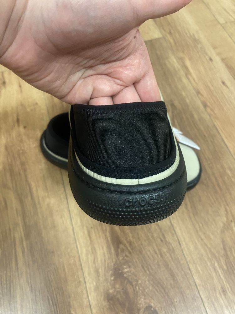 Тапочки Crocs Classic Puff Moc 40-41 з хутром