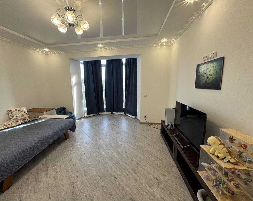 Продаж трьох кімнатної квартири