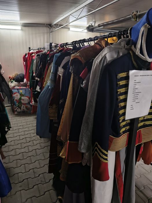 Sprzedam wypożyczalnie strojów dla dzieci i dorosłych