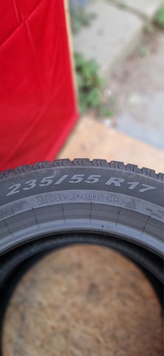 Opony zimowe 235/55 R17 7mm Pirelli dot 2021 2 szt