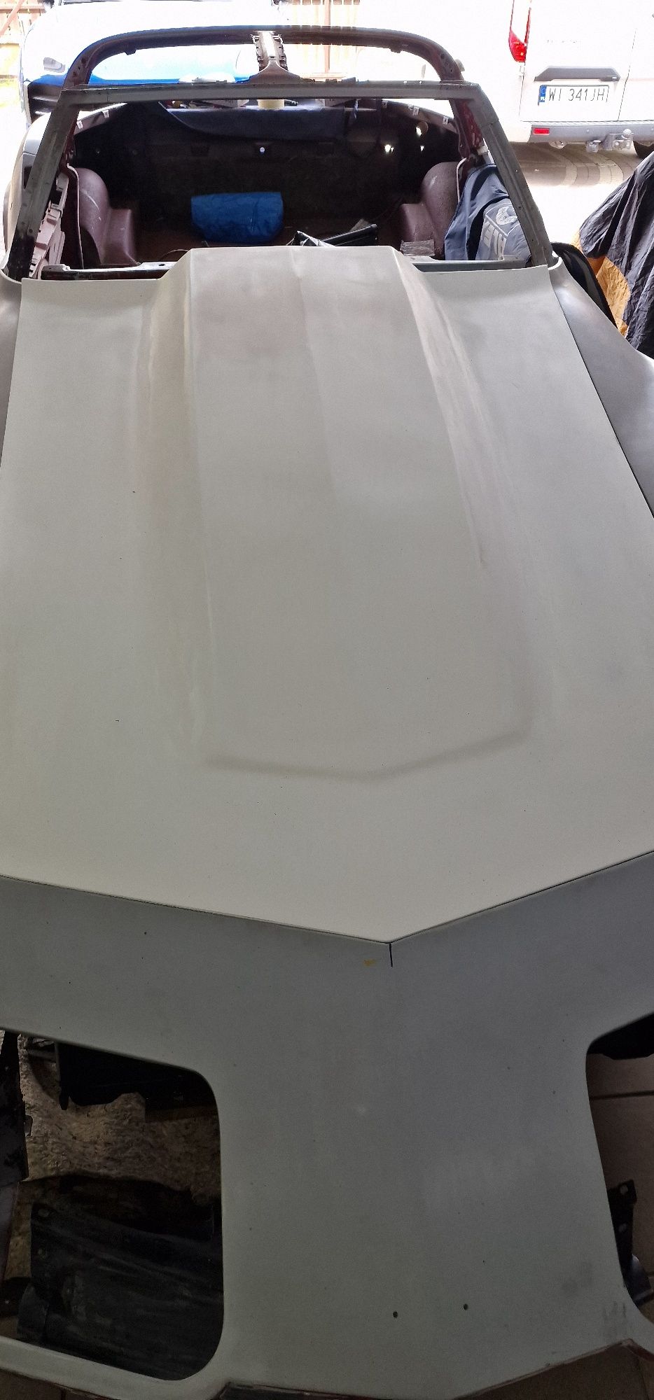 garb na maskę Corvette C3   na wystający filtr powietrza