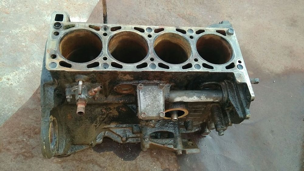 блок цилиндров мотора газель ЗМЗ 406