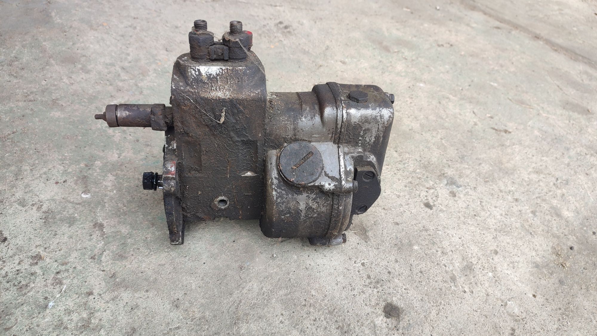 Pompa wtryskowa c328