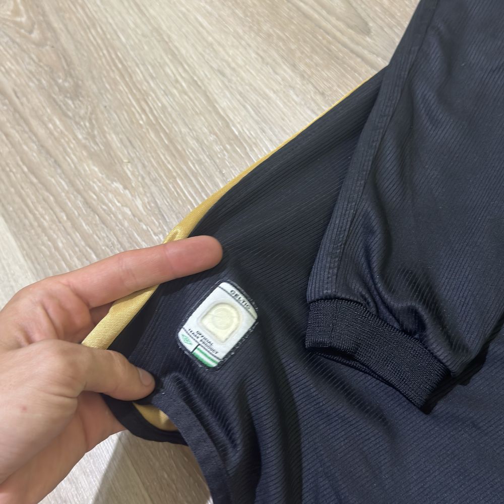 Джерсі футбольна Umbro