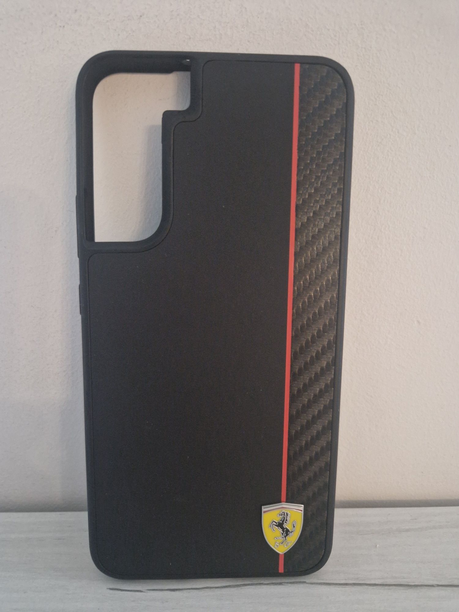 Oryginalne Etui FERRARI Hard Case On Track Carbon Samsung S22 Plus