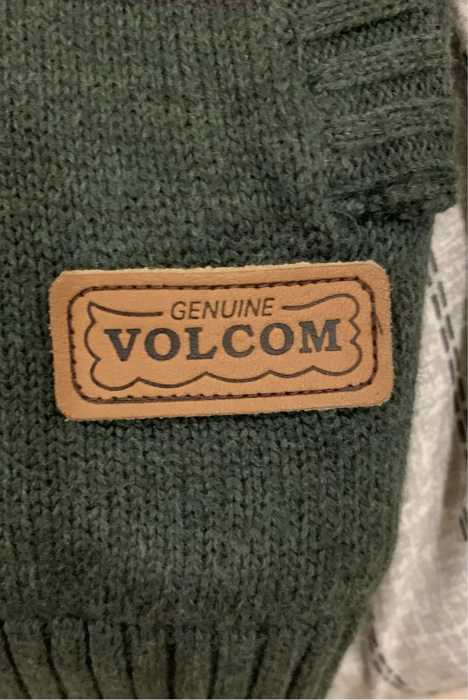 Теплий Світер volcom